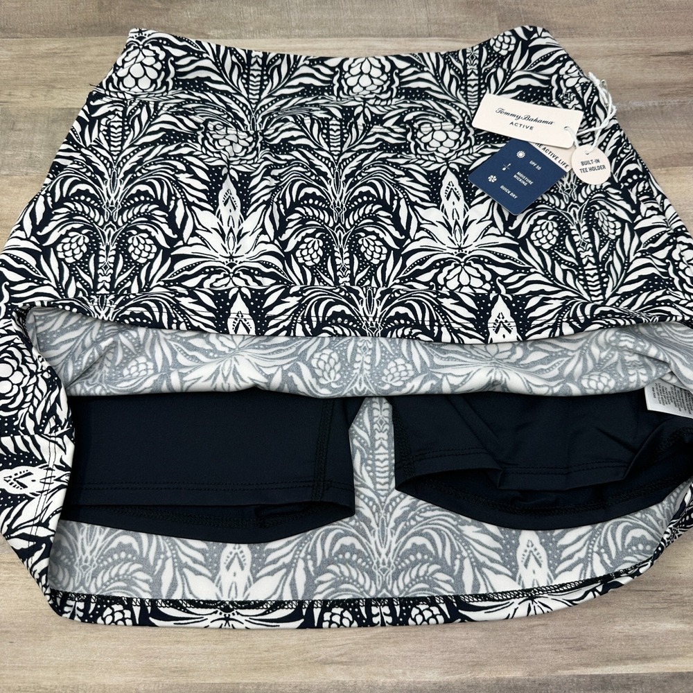 NWT~Tommy Bahama Active Size X-Small Black/White Pineapple‎ Print~Skort~Pockets - Picture 8 of 11